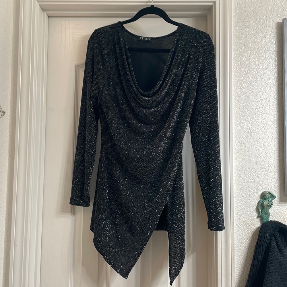Venus shiny long sleeve top